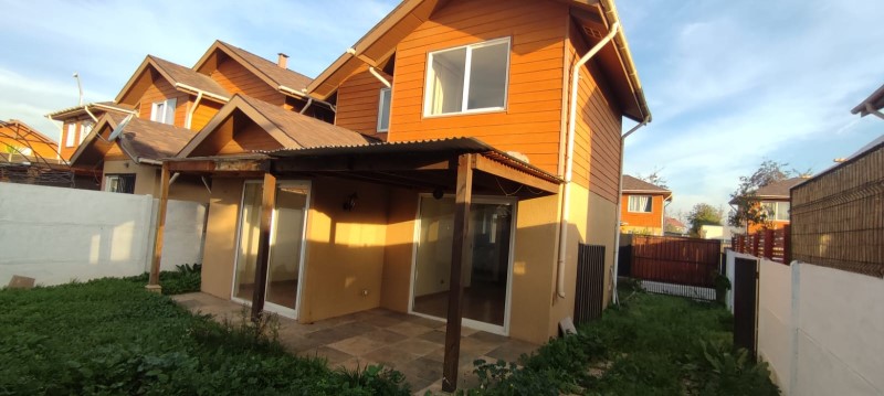HERMOSA CASA EN CONDOMINIO...                                                