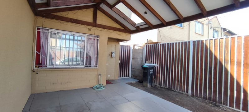 AMPLIA CASA CON AMPLIACIONES100% REGULARIZADA...&nbsp; &nbsp; &nbsp; &nbsp; &nbsp; 