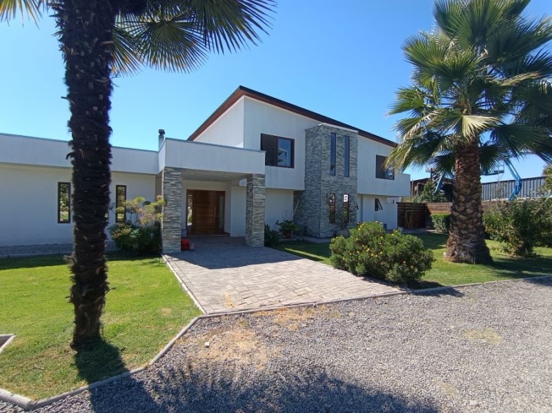 OPORTUNIDAD CASA + GALP�N + OFICINA EN LOTEO SEGURO